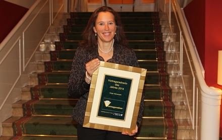 Antje Heimsoeth mit Auszeichnung Vortragsredner des Jahres 2014