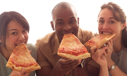 Kostenlose Gewinnspiele kurbeln die Kundengewinnung an. Machen Sie es wie Pizza Hut. 