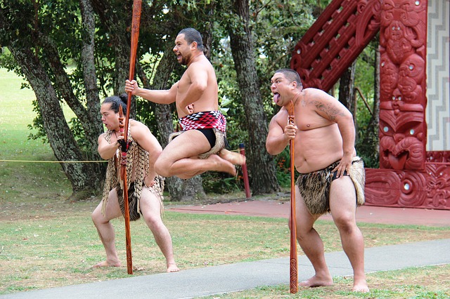 Die Macht der Rituale am Beispiel des Haka, Kriegstanz der Maori